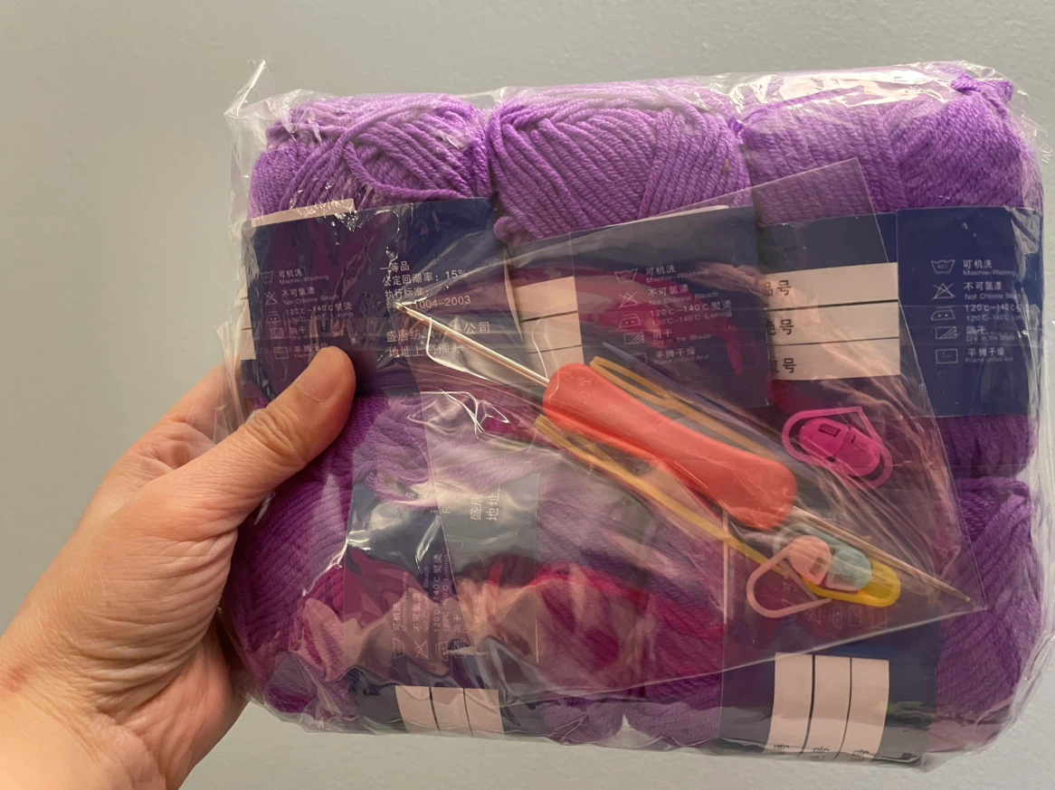 Milk cot Purple Yarn Skeins with Crochet Hooks - photo 2