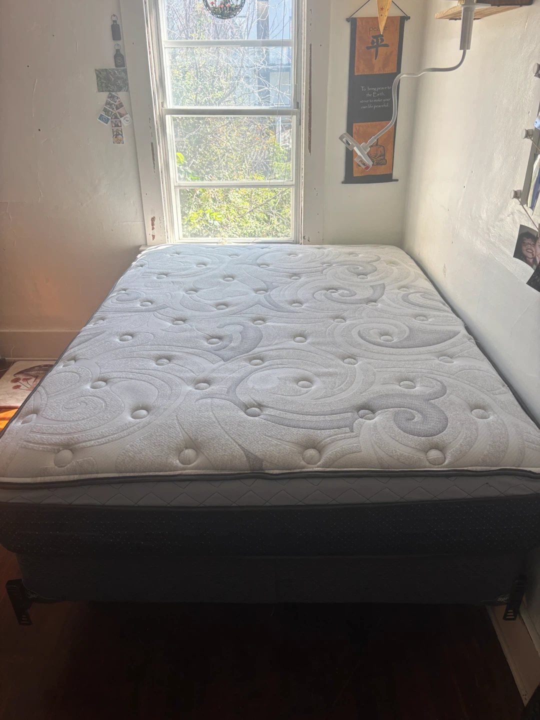 Double Mattress with Box Spring and Metal Frame