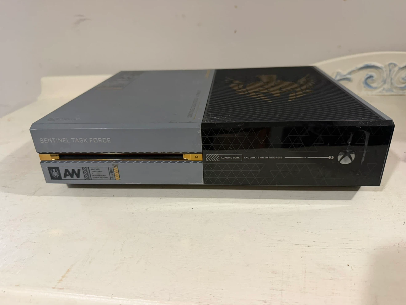 Xbox One 1TB Limited Edition COD Advanced Warfare Console