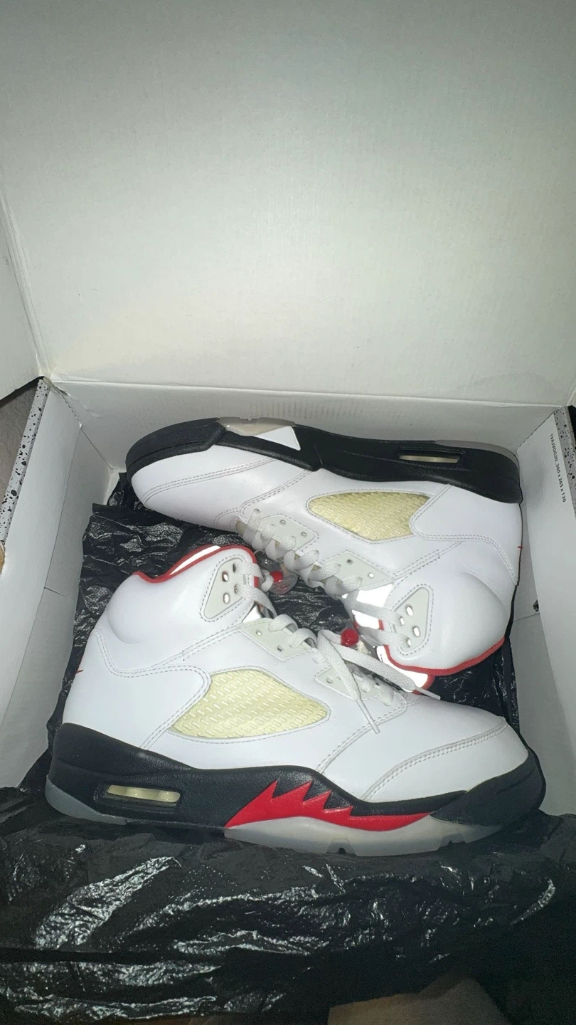 Jordan retro 5 fire red (silver tongue ) x 2 - photo 2
