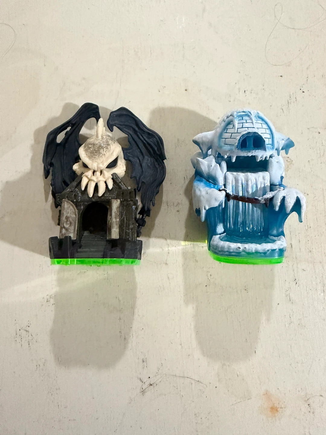 Skylanders Empire of Ice + Darklight Crypt Expansion Pieces - photo 2