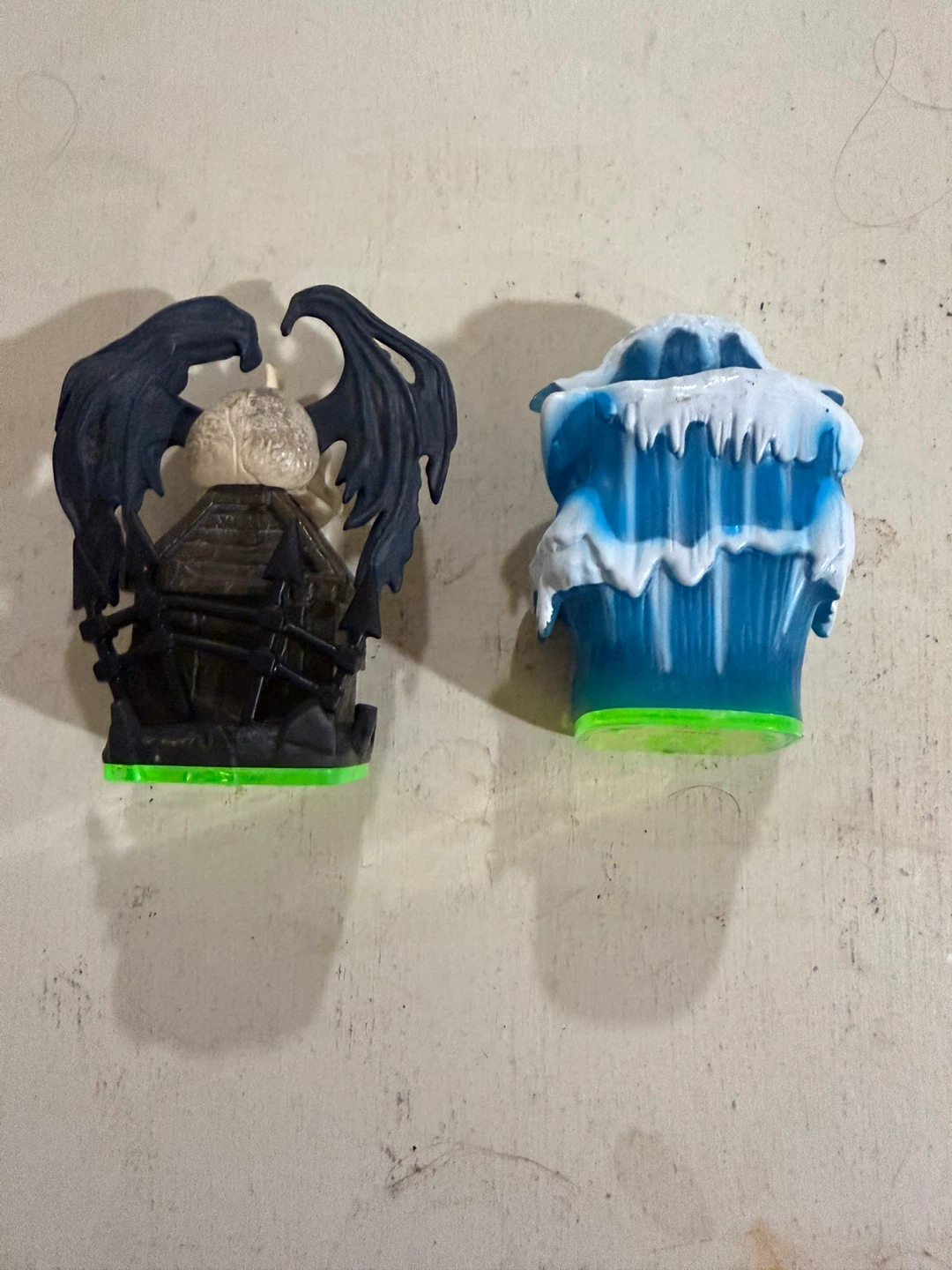 Skylanders Empire of Ice + Darklight Crypt Expansion Pieces - photo 3