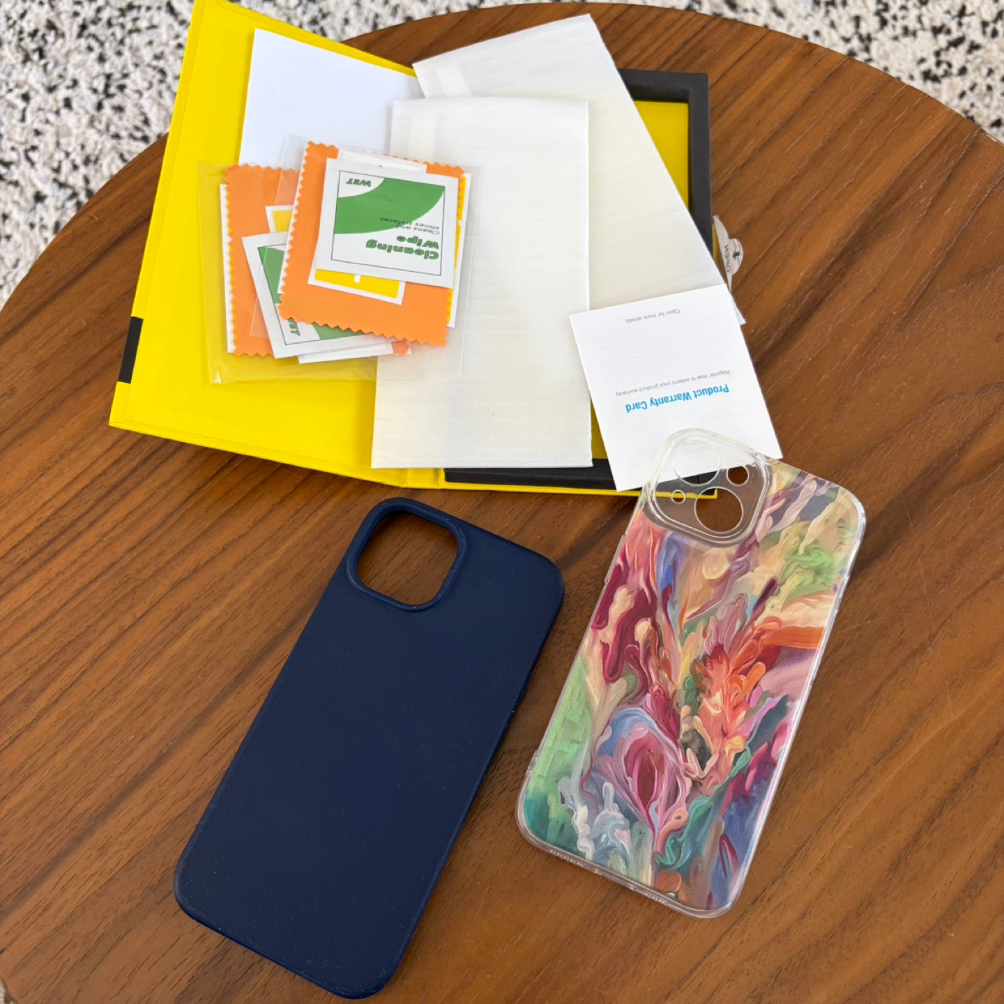 Two iPhone 14 Cases + Two Tempered Glass Screen Protector - photo 4