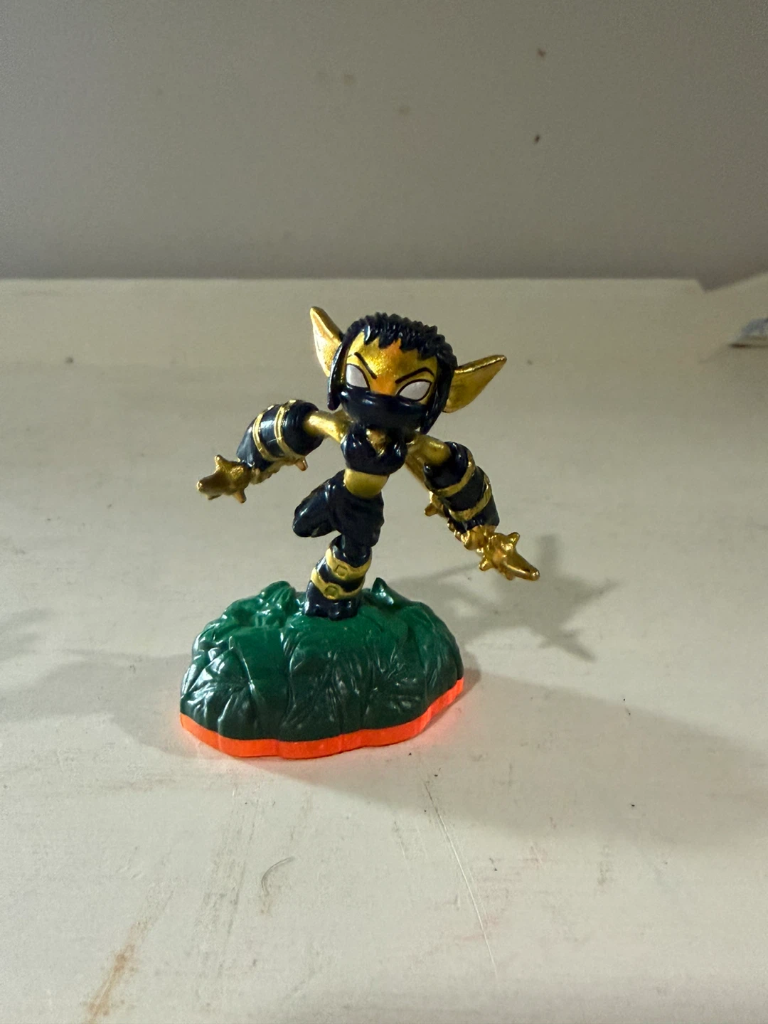 Skylanders Legendary Stealth Elf Orange Base Figure