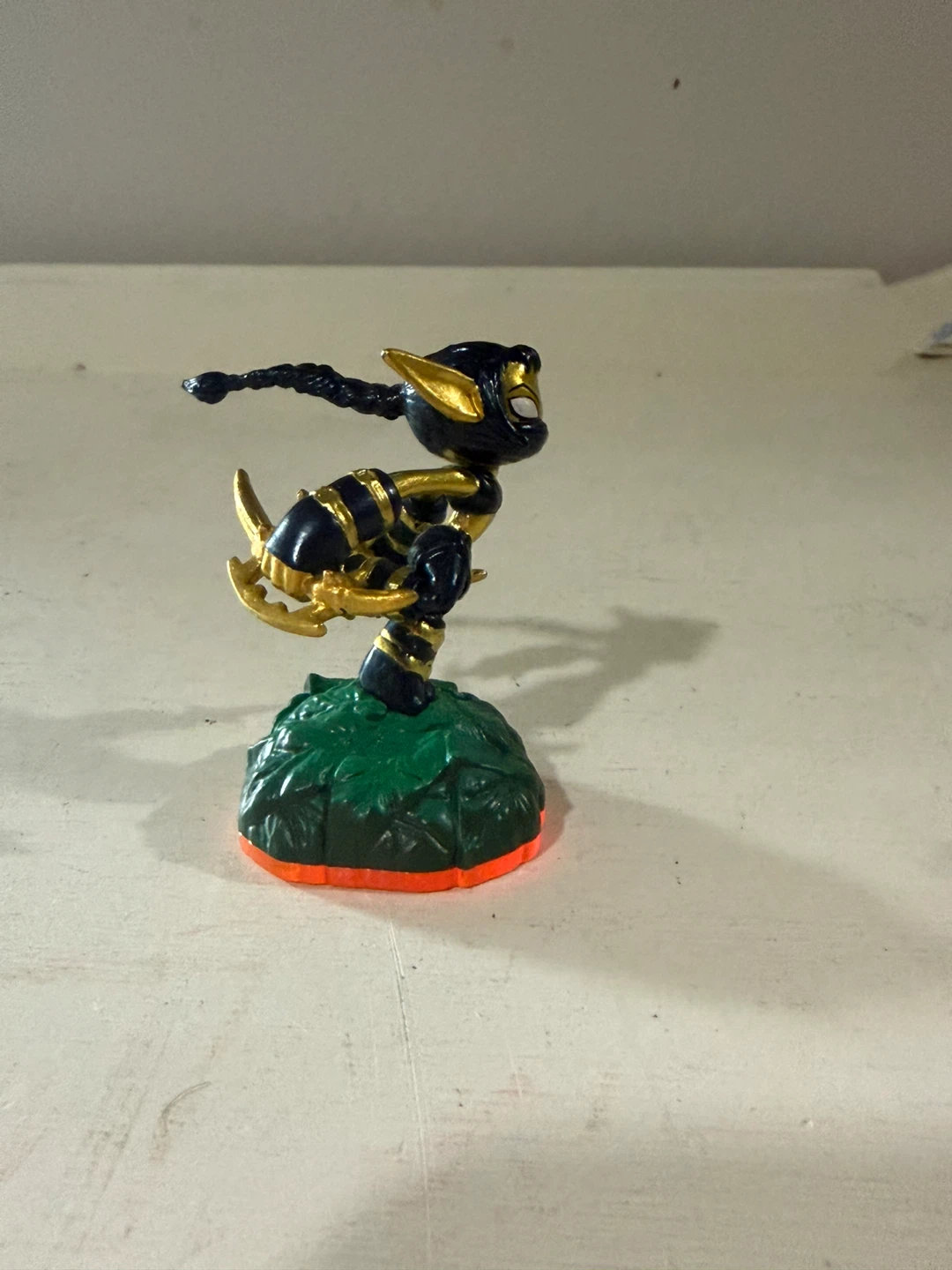 Skylanders Legendary Stealth Elf Orange Base Figure - photo 4