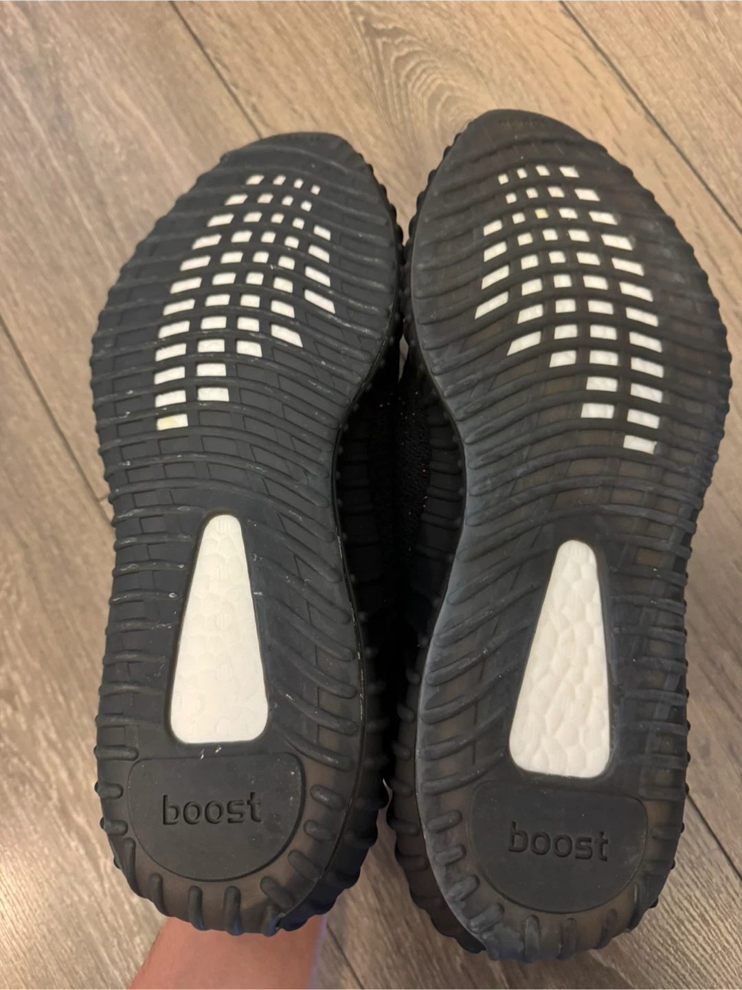 adidas yeezy boost 350 v2 red strip US Size 11 - photo 3