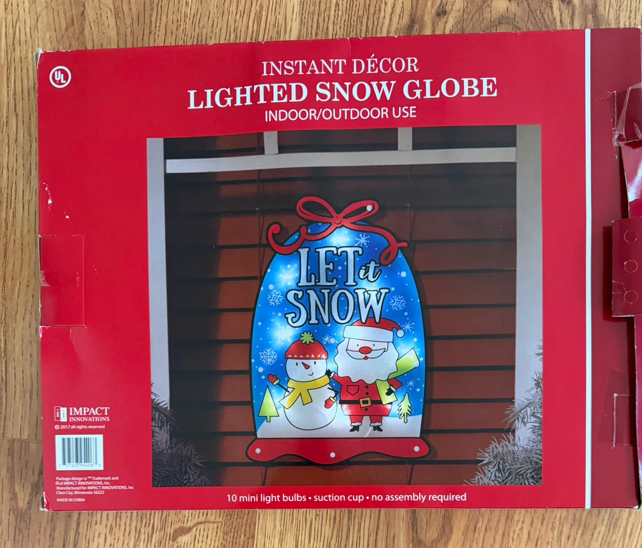 Instant Décor Lighted Snow Globe