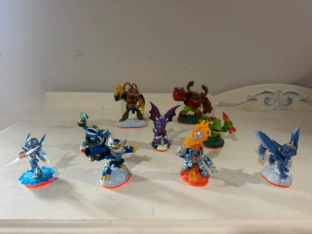 Skylanders Giants 8-Figure Lot Jet-Vac Chill Ignitor Cynder - photo 2