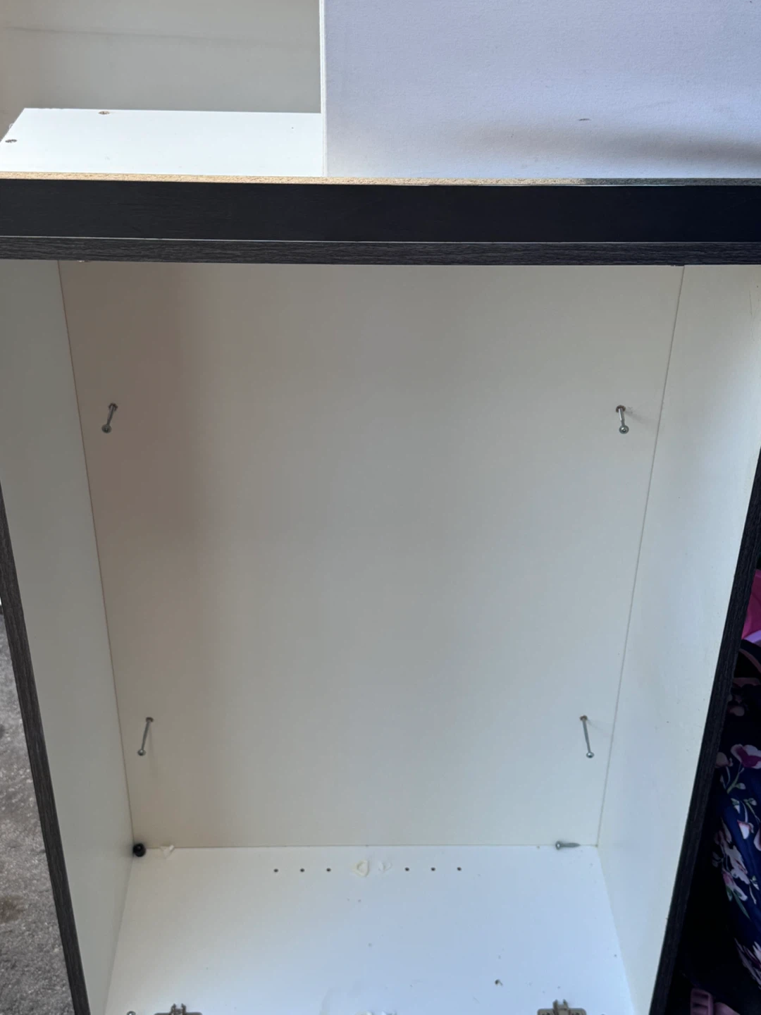 White Cabinet Unit