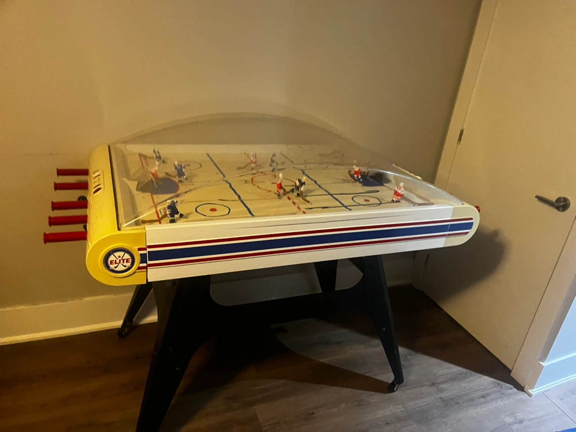Carrom Elite Dyno-Ice Bubble Hockey / Dome Hockey Table - photo 4