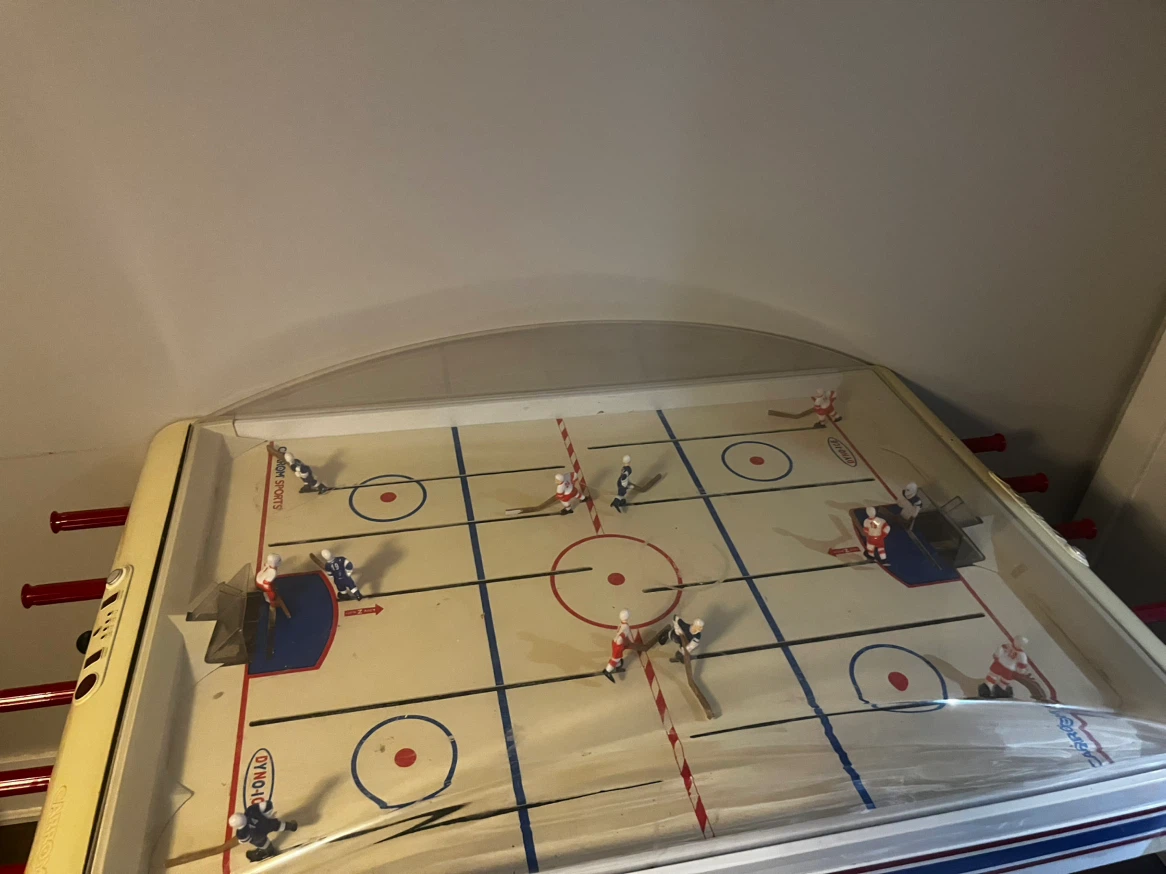 Carrom Elite Dyno-Ice Bubble Hockey / Dome Hockey Table - photo 5