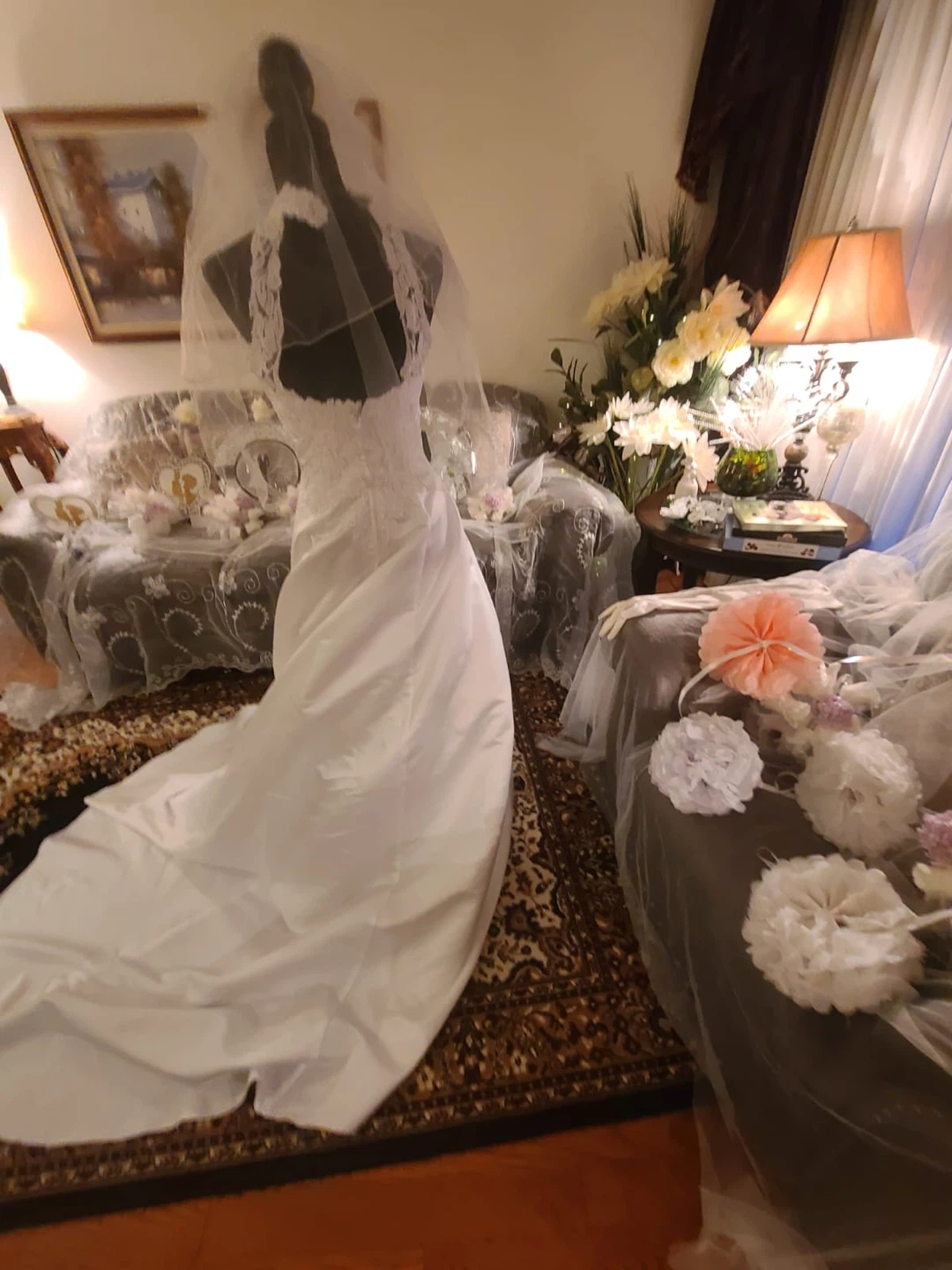White Wedding Dress with Veil - photo 4
