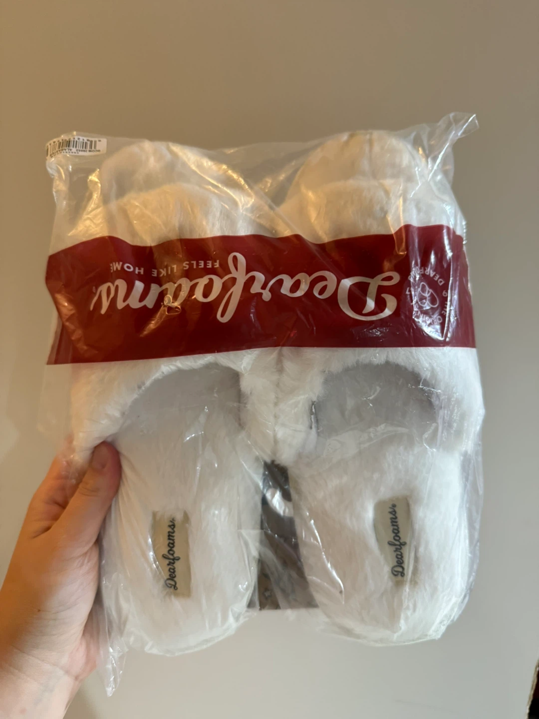 Dearfoams White Fuzzy “I DO” Slippers size women US 9-10 - photo 2