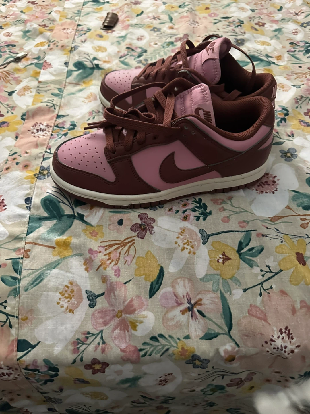 Nike Dunk Low Pink Burgundy youth Sneakers