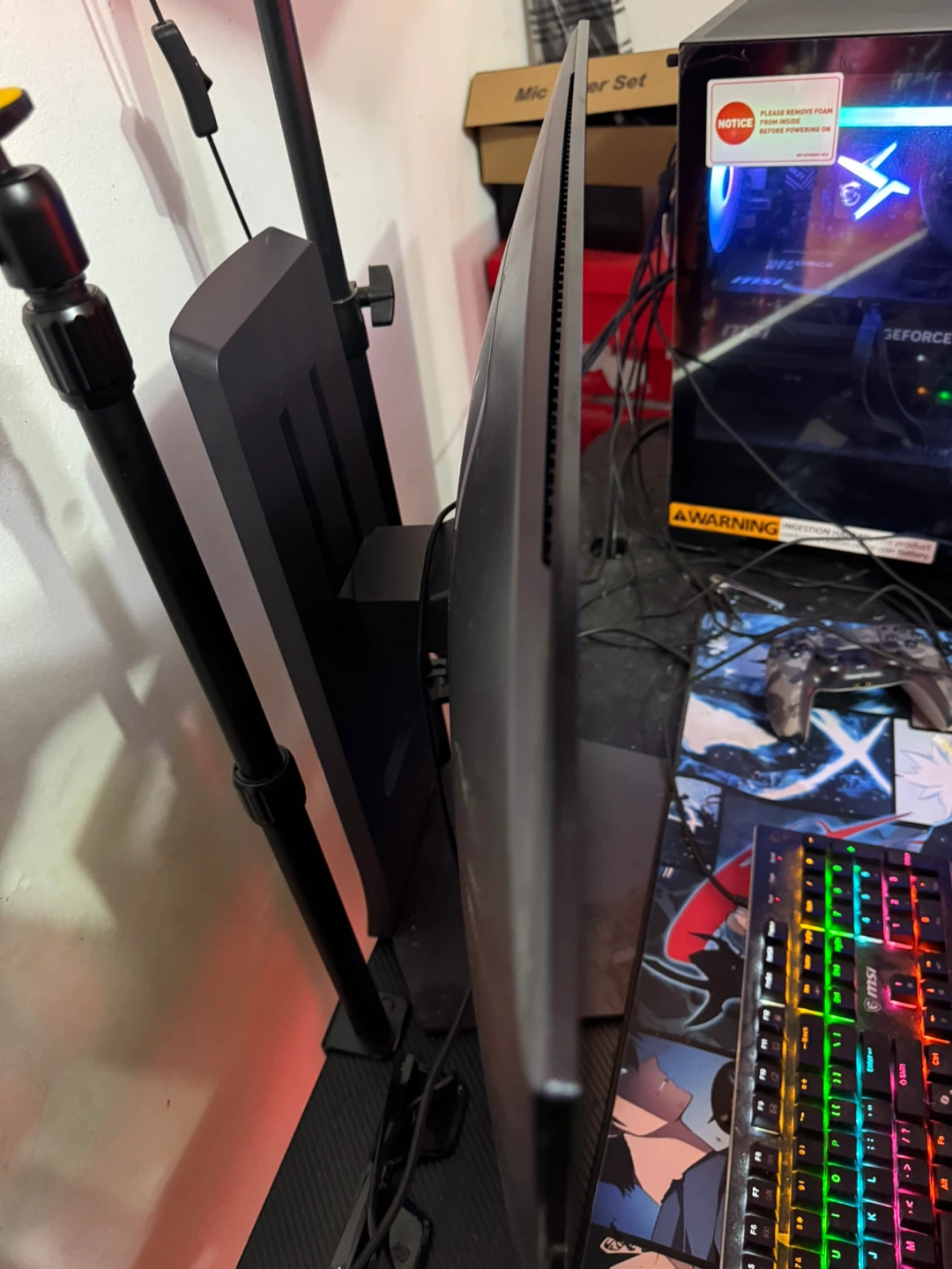 LG UltraGear 32" OLED Gaming Monitor - photo 5