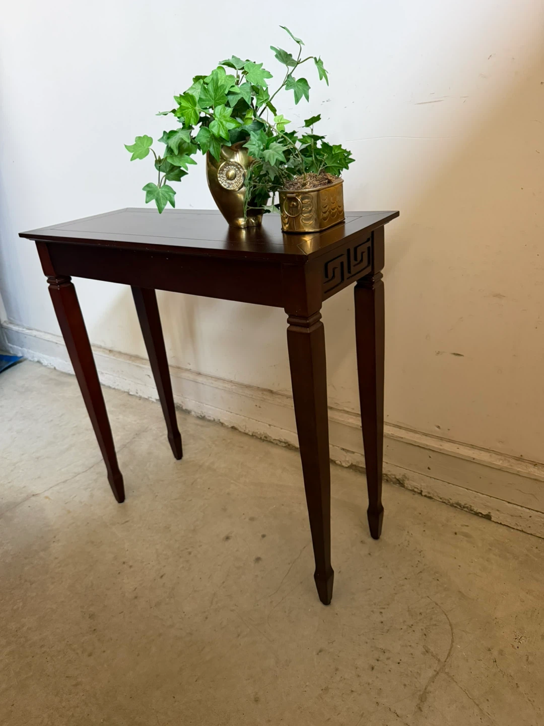 Entry Table - photo 4