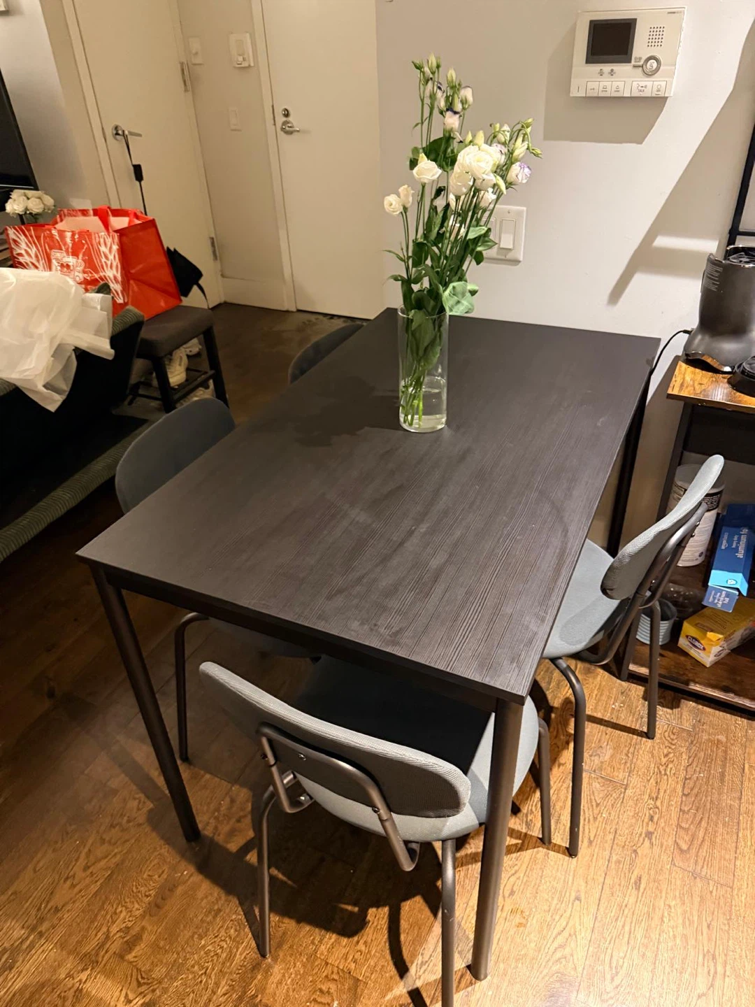 Sandsberg Dining Table and 4 Chairs Set - photo 3