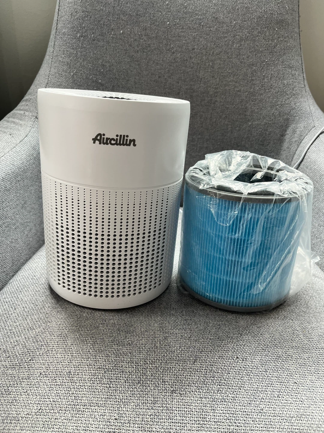 Aircillin White Air Purifier with Filter