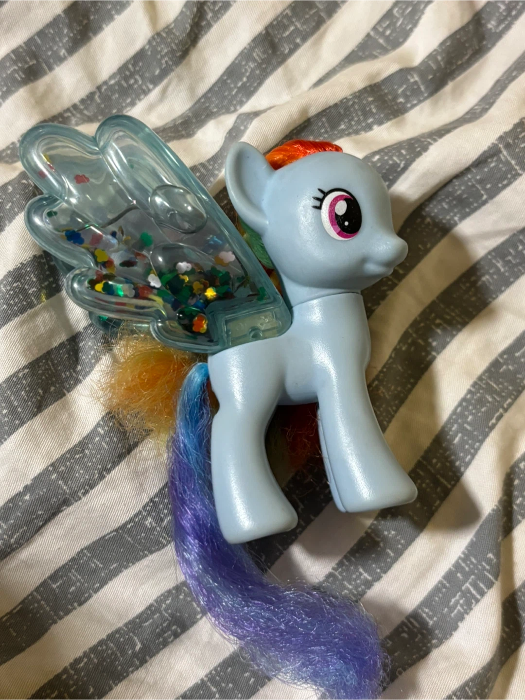 Rainbow dash water cutie (no comb)