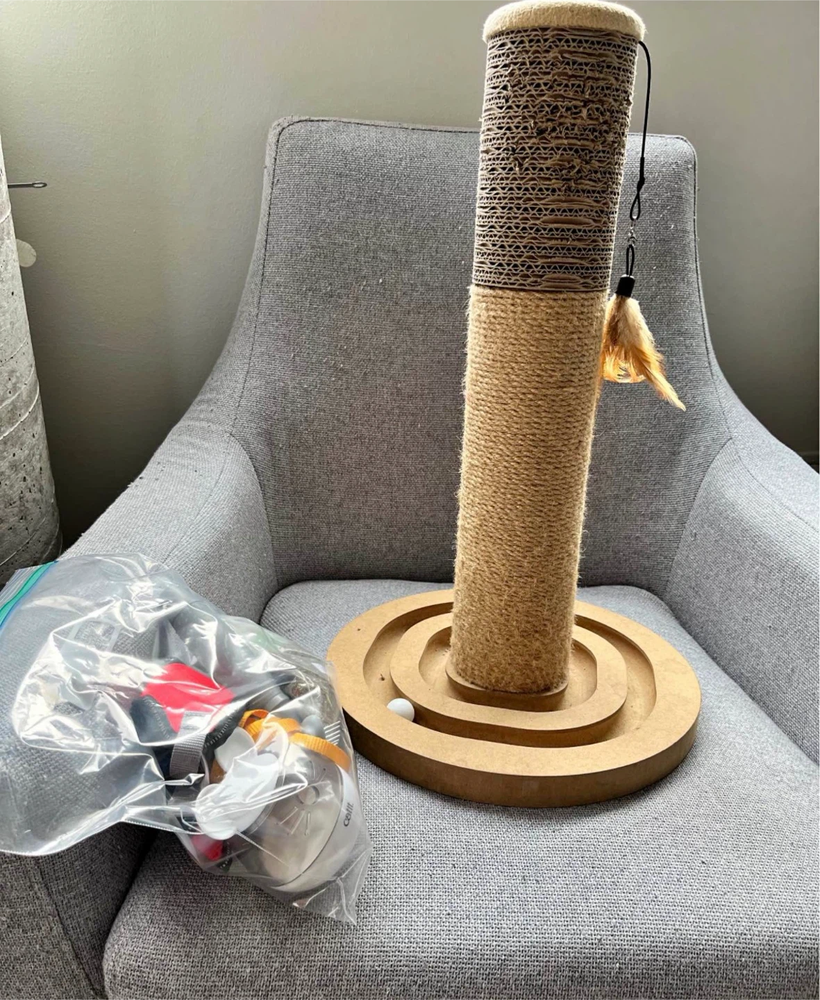 Pet Toy Bundle - Cat Scratcher, Tunnel & More!