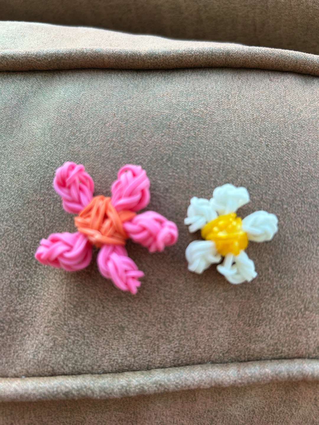 Loom Band Flower Charms (2)