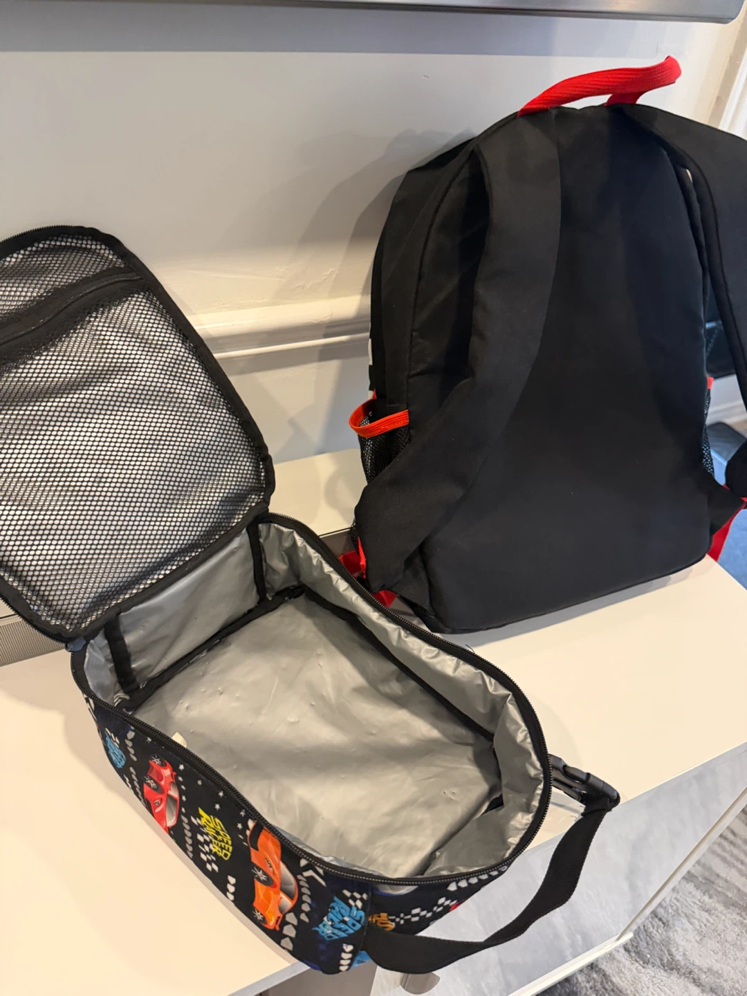 Hot wheels backpack and lunch bag - photo 4