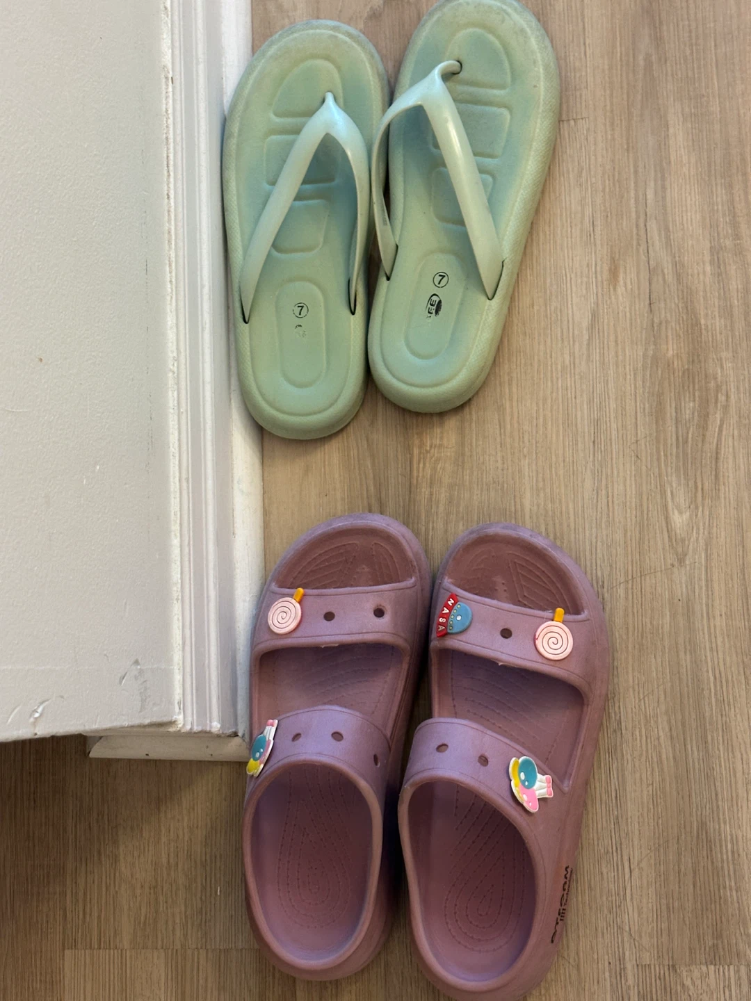 Bundle of Women's Sandals and Flip-Flops - photo 2