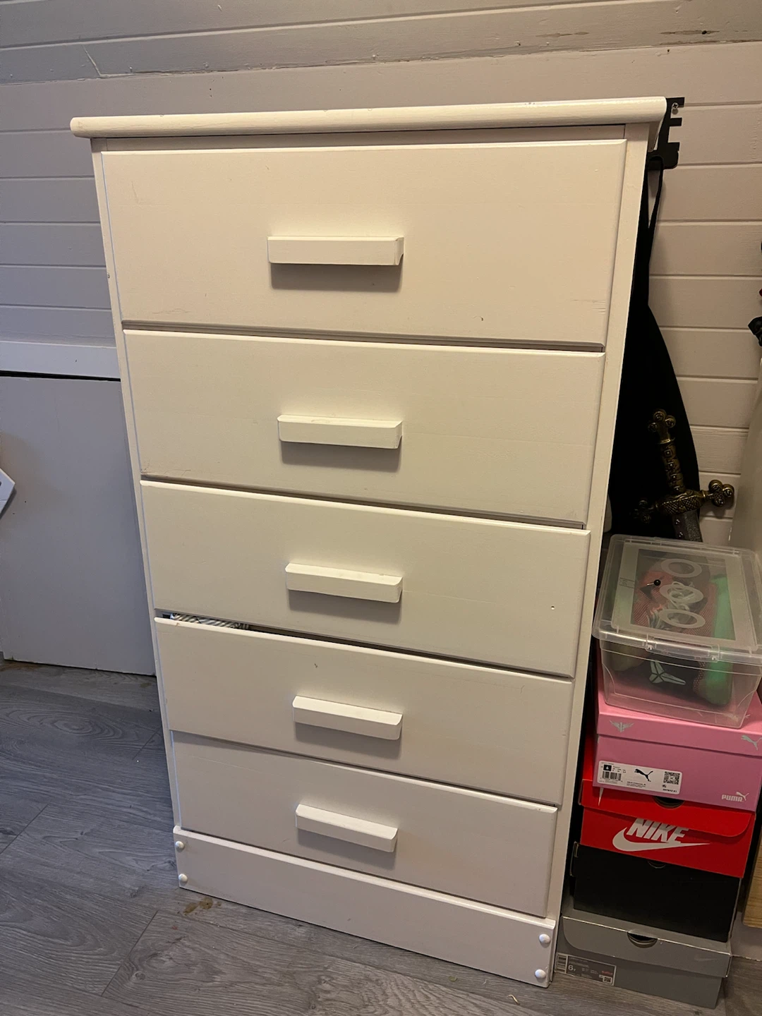 White 5-Drawer Dresser