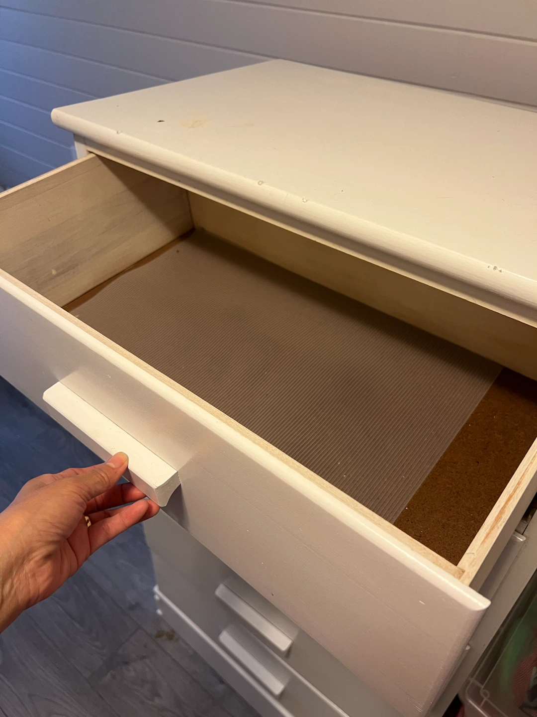 White 5-Drawer Dresser - photo 3