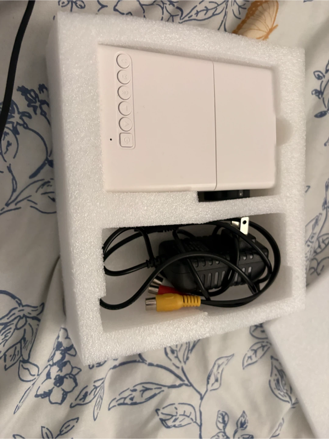 LED Mini Projector - photo 2