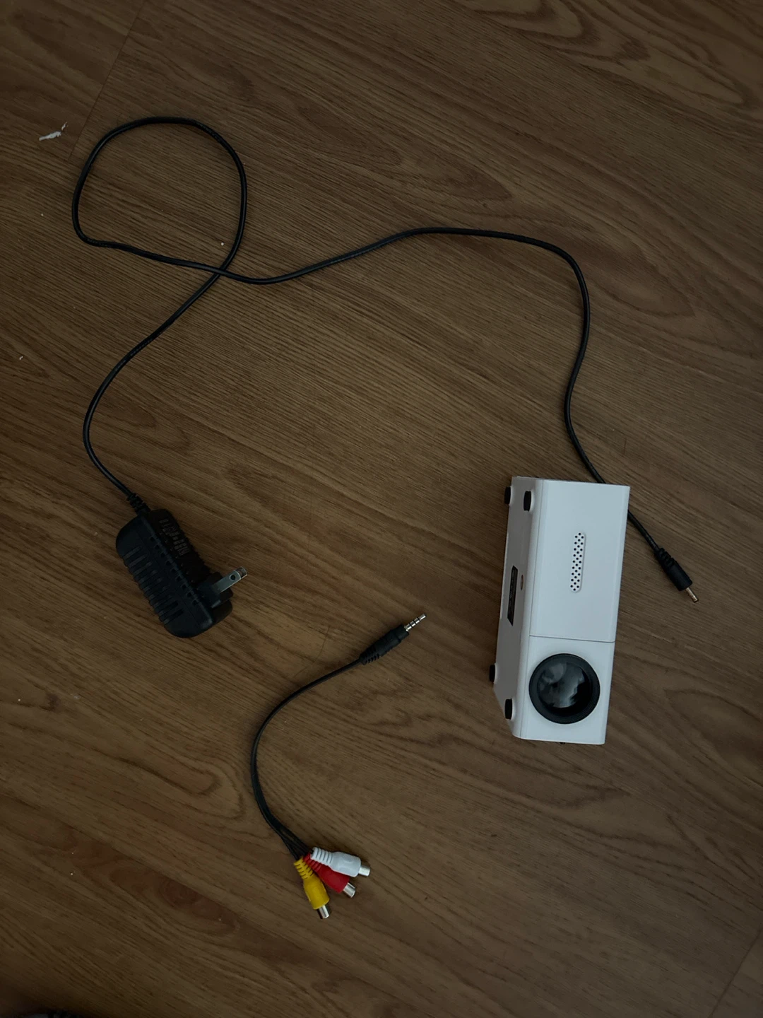 LED Mini Projector - photo 5