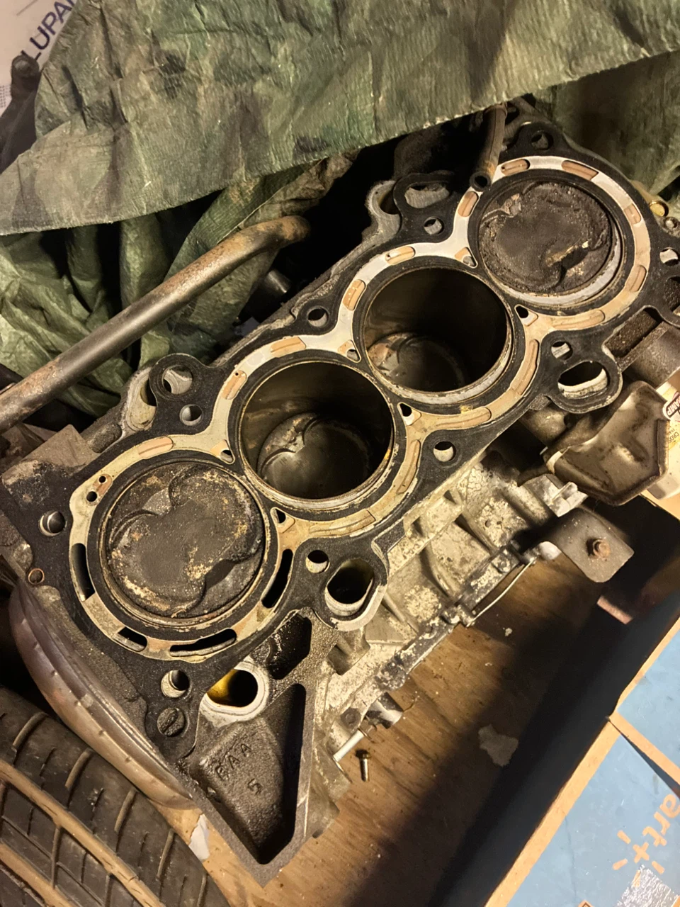Honda Engine Cylinder Head K24A - photo 2