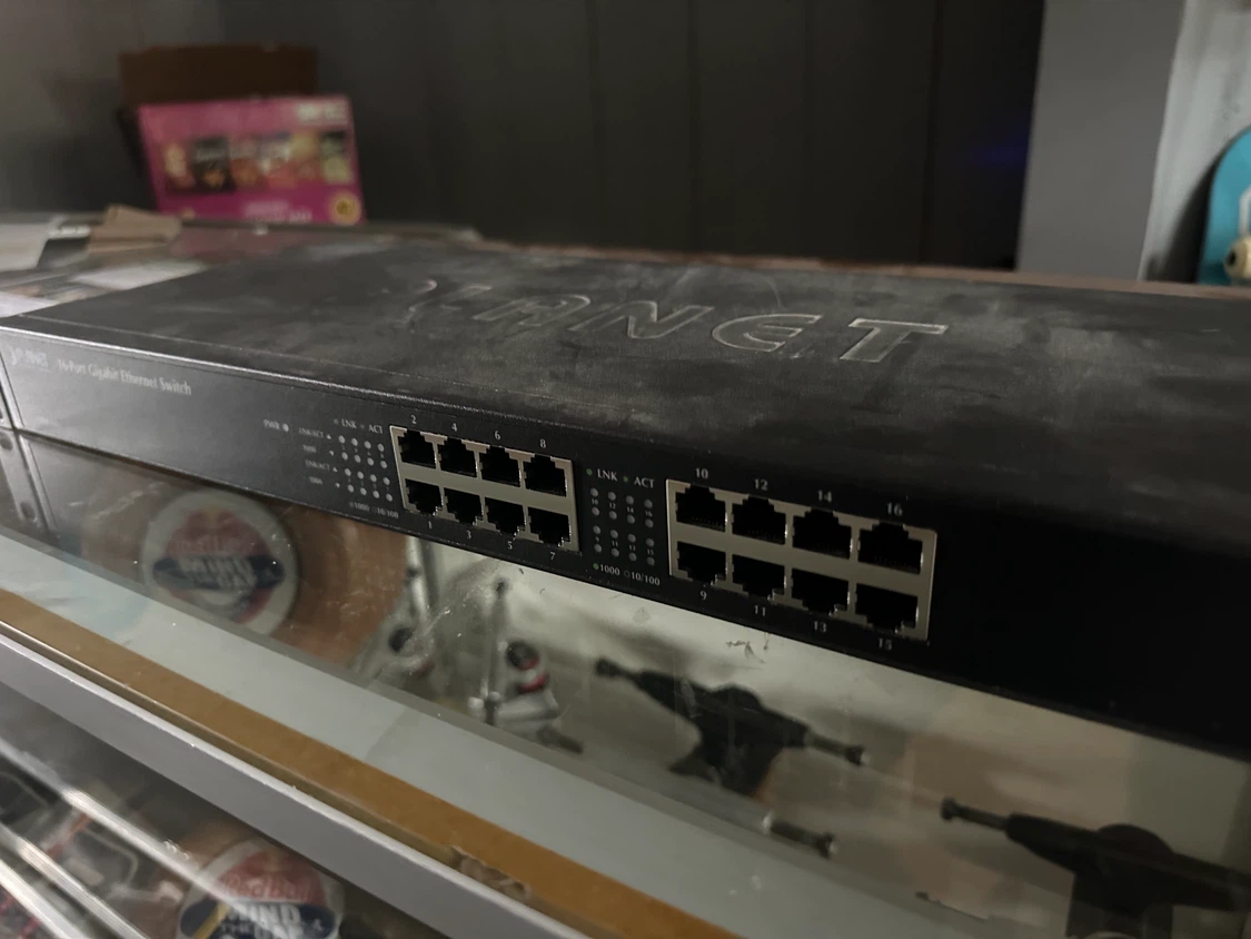 PLANET 16-Port Gigabit Ethernet Switch GSW-1601 - photo 3