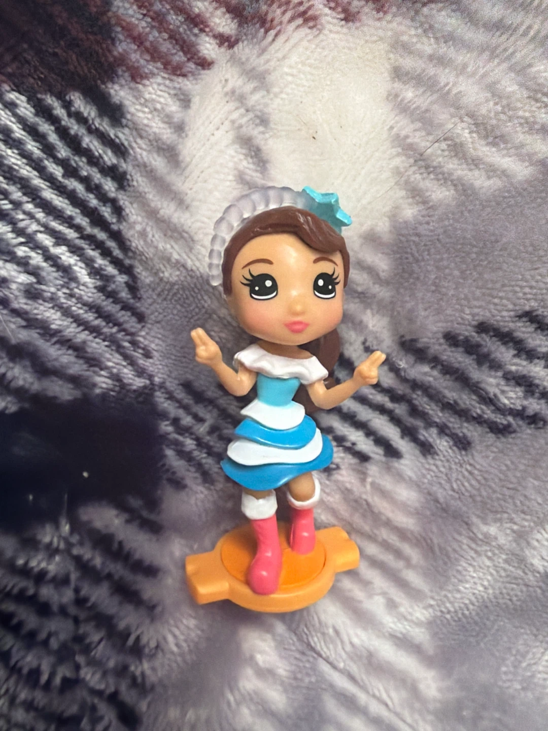 Lot of 4 Party Popteenies Mini Dolls - photo 5