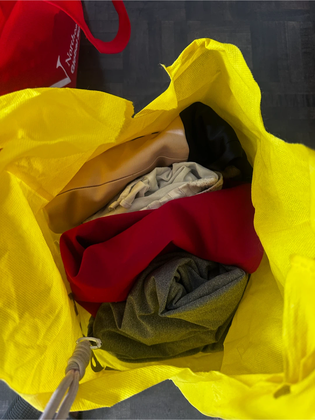 Bundle of women's clothing - medium/ Large