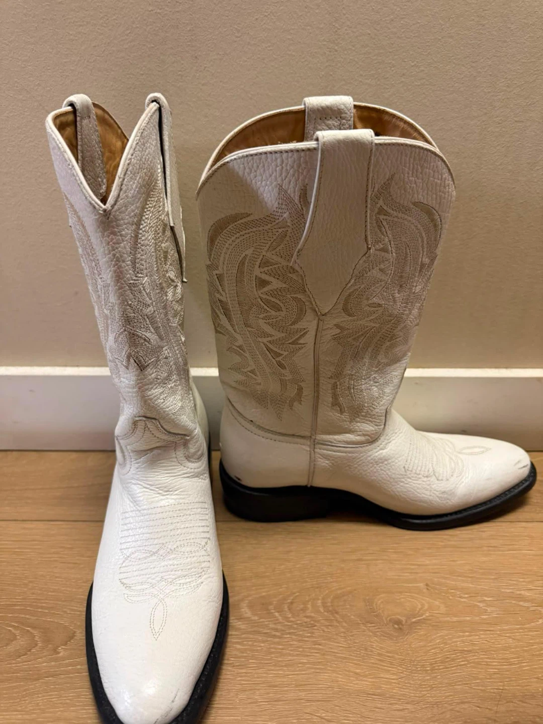White Leather Cowboy Boots