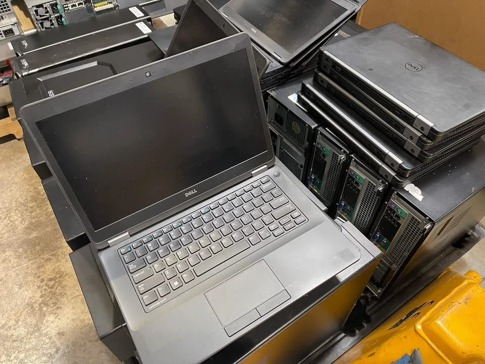 Laptop on sale - photo 3