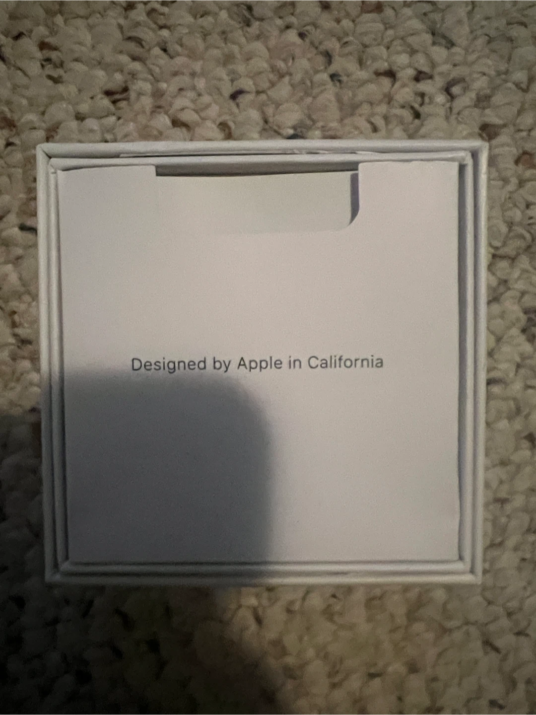 Apple AirPods Pro Charging Case Gen 3 - photo 2