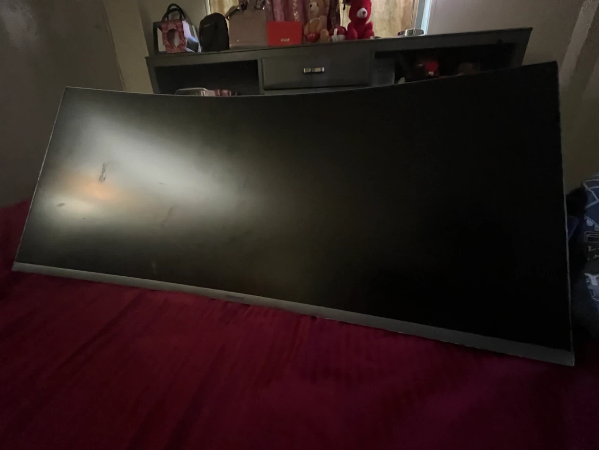 Samsung Curved UltraWide Monitor - photo 2