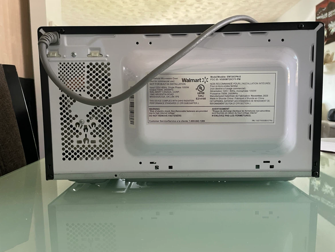 Hamilton Beach Microwave Oven - photo 3
