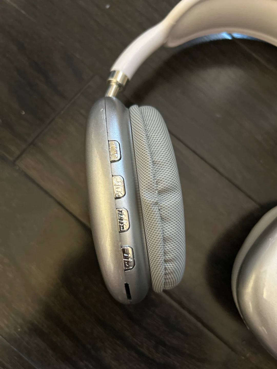 Silver Headphones - photo 4