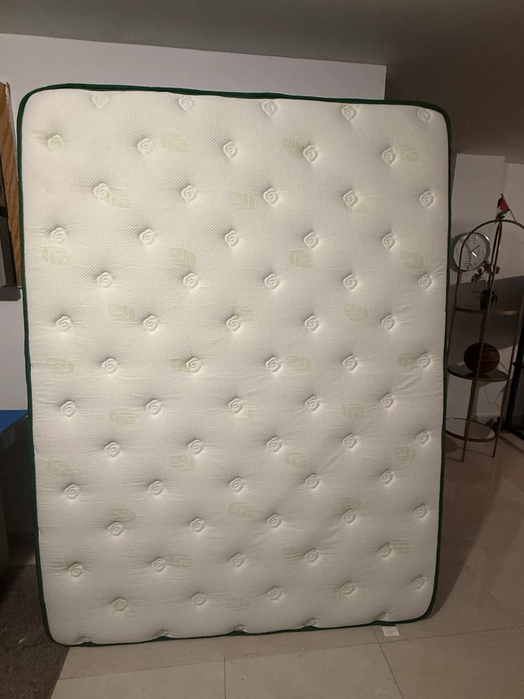 White Tufted Mattress - photo 3