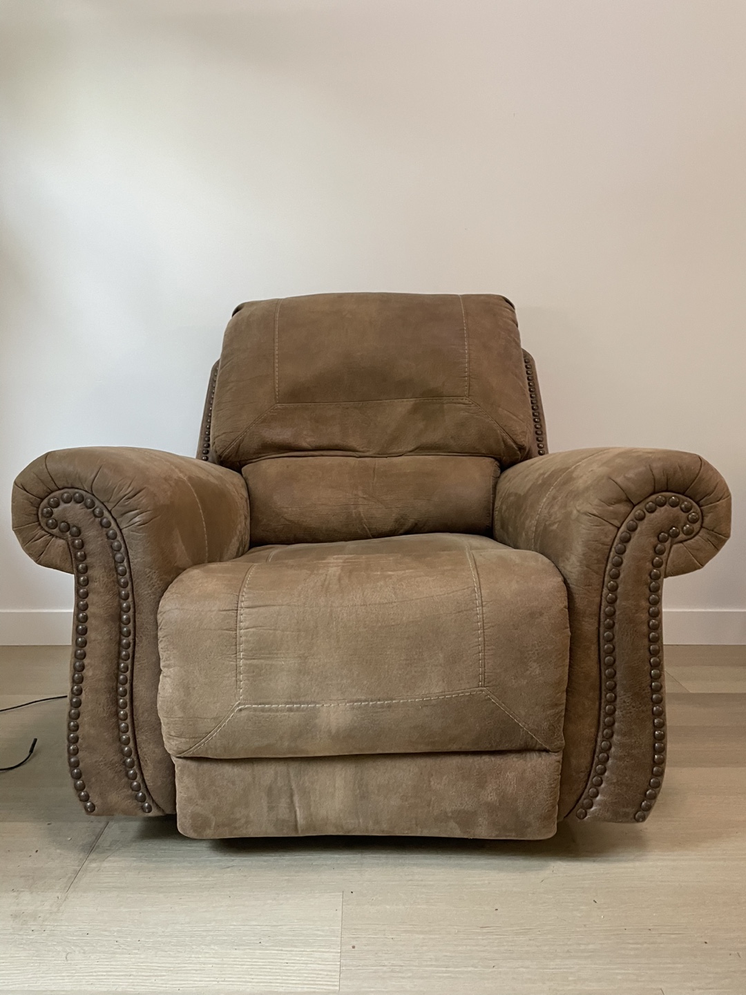 Recliner Chair (Surrey Pick Up)