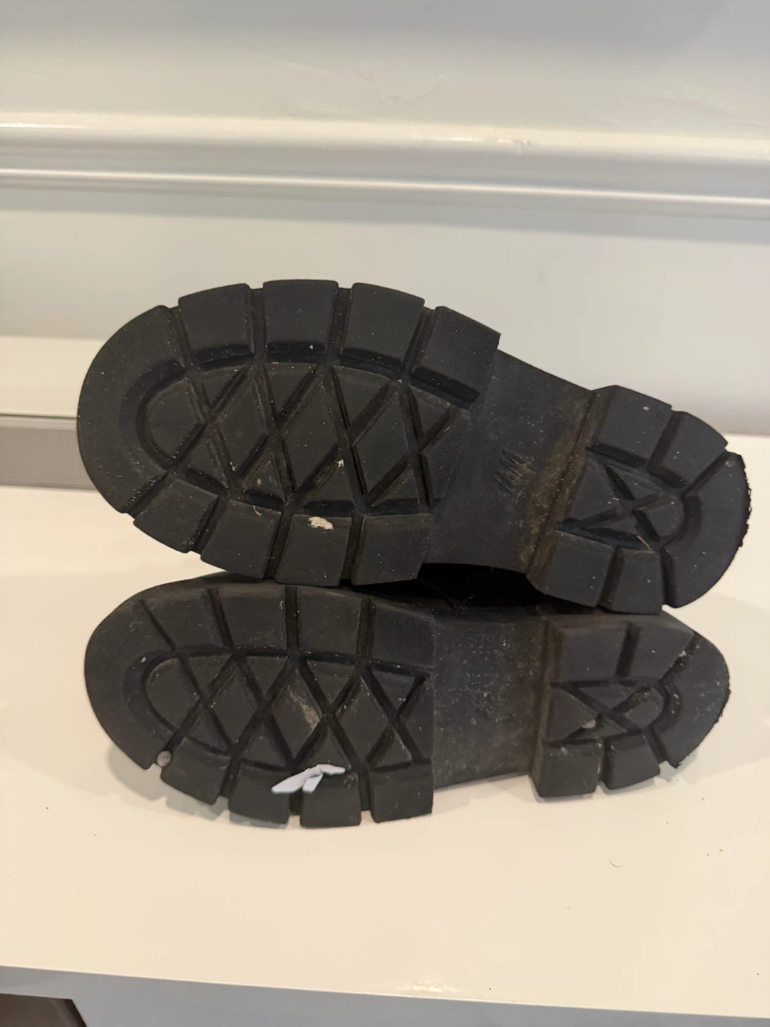 Girls 2.5 H&M combat boots zipper insert - photo 4