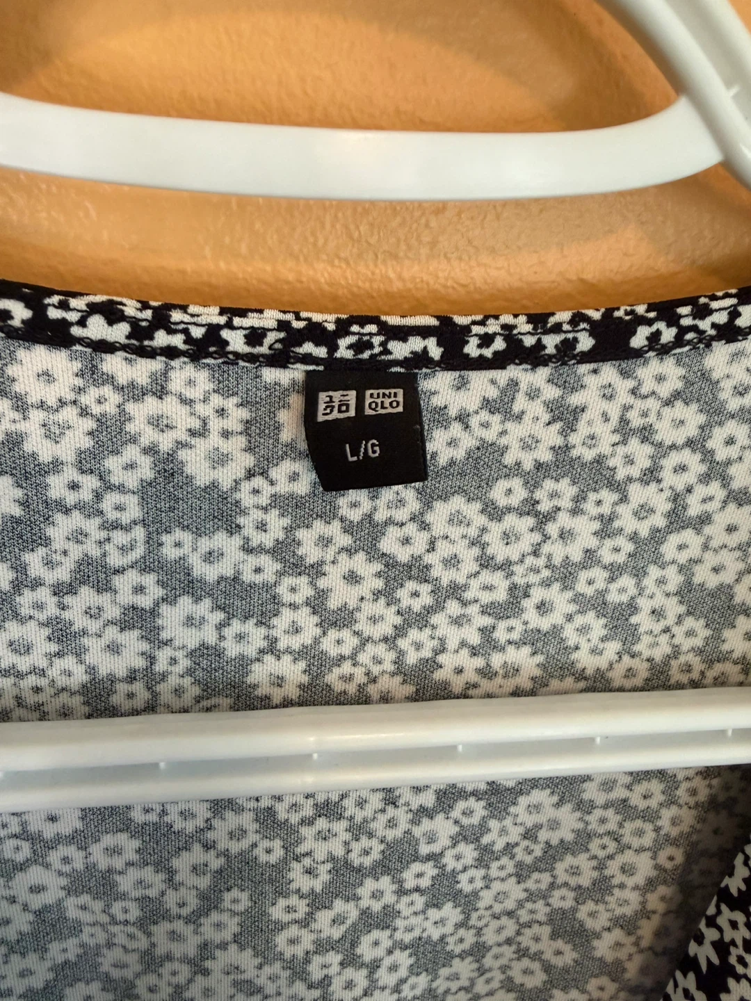 Uniqlo Floral Print Wrap Jumpsuit L/G - photo 2