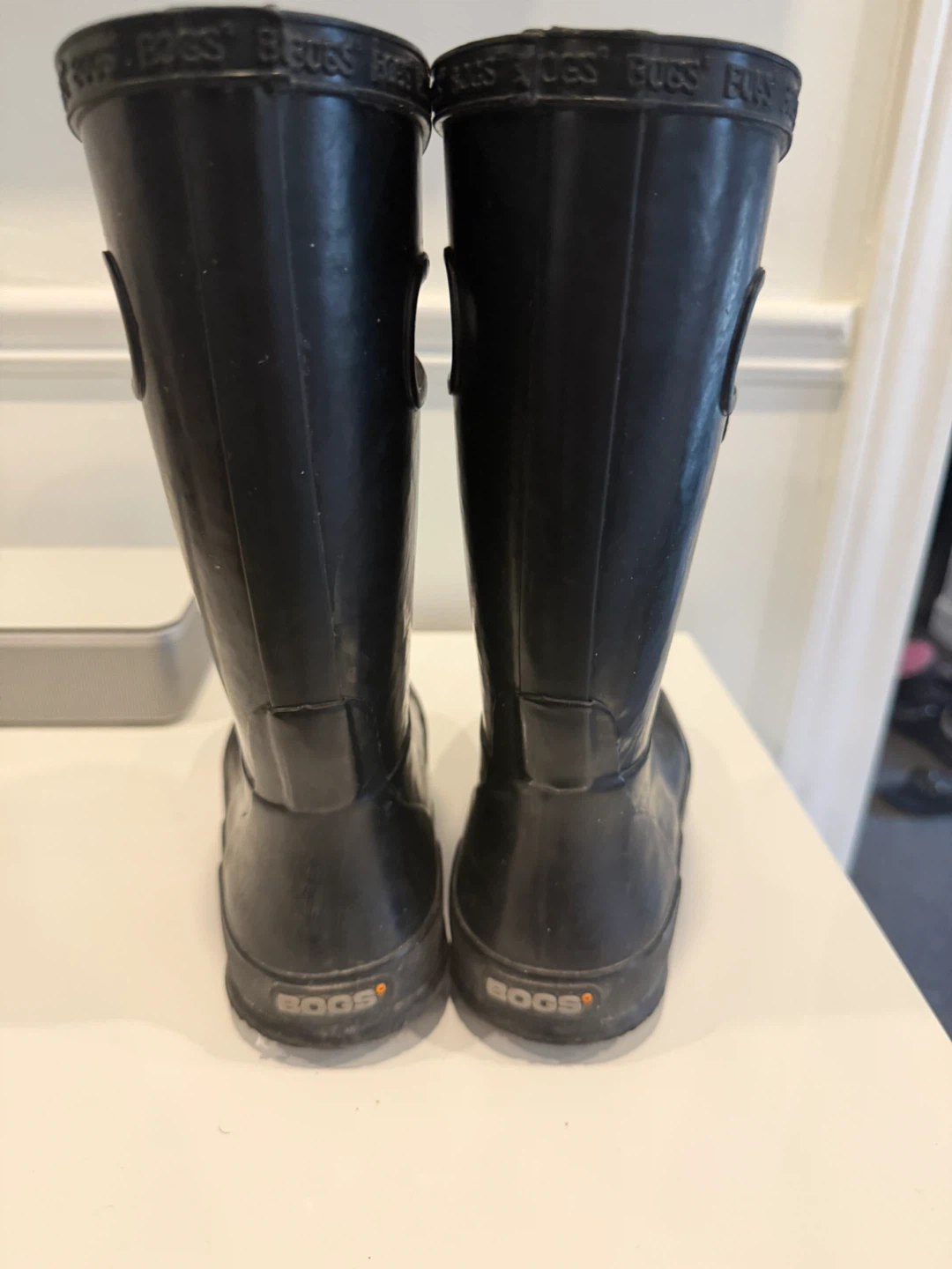 Unisex Bogs size 1 -new condition - photo 4