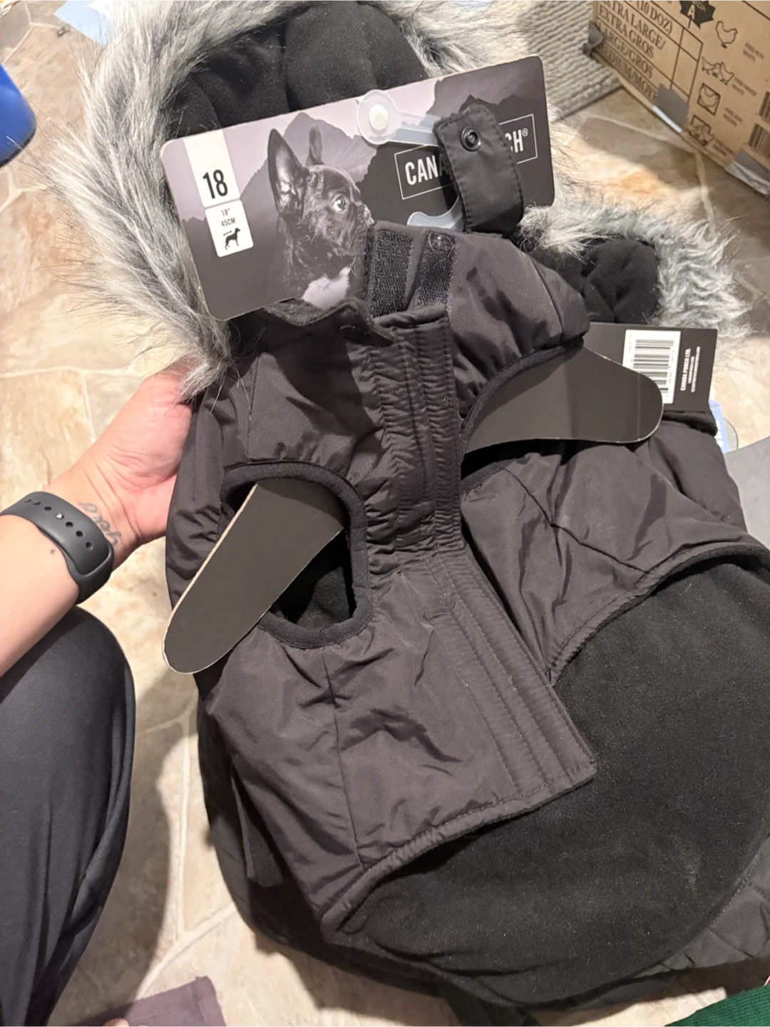 Canada Pooch Ltd. Black Everest Explorer Dog Jacket - Size 18