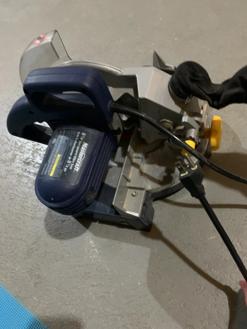 Mastercraft 8 1/4" Compound Mitre Saw - photo 2