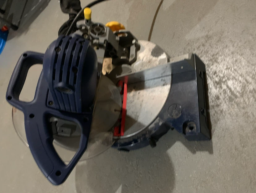 Mastercraft 8 1/4" Compound Mitre Saw - photo 3