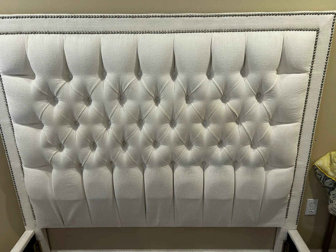 Tufted Upholstered Bed Frame w/ Headboard w/ foam, box mattress - photo 2